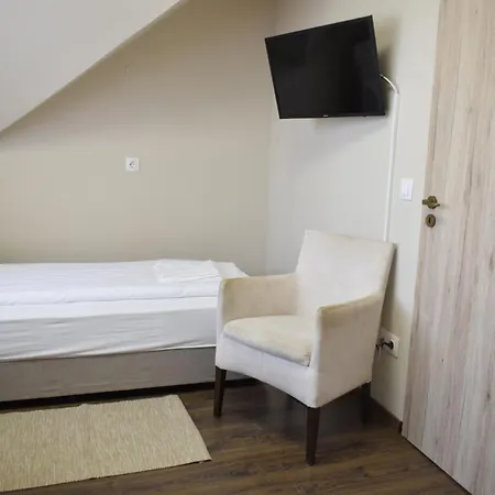 Nosztalgia Apartmanhaz *