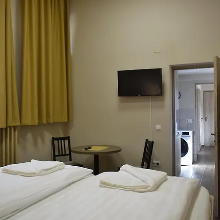 Nosztalgia Apartmanhaz Apartment *